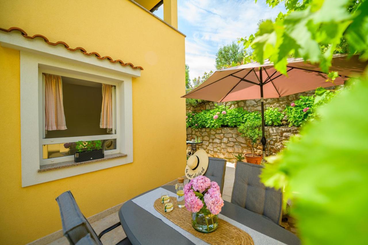 House Rosa Διαμέρισμα Mali Lošinj Εξωτερικό φωτογραφία